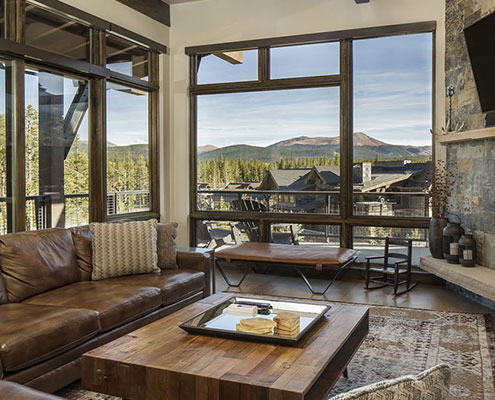 Alpine Edge Luxury Vacation Rental living room