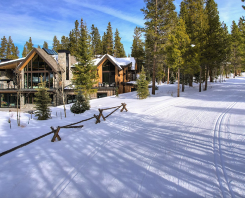 Ski-In/Ski-Out property