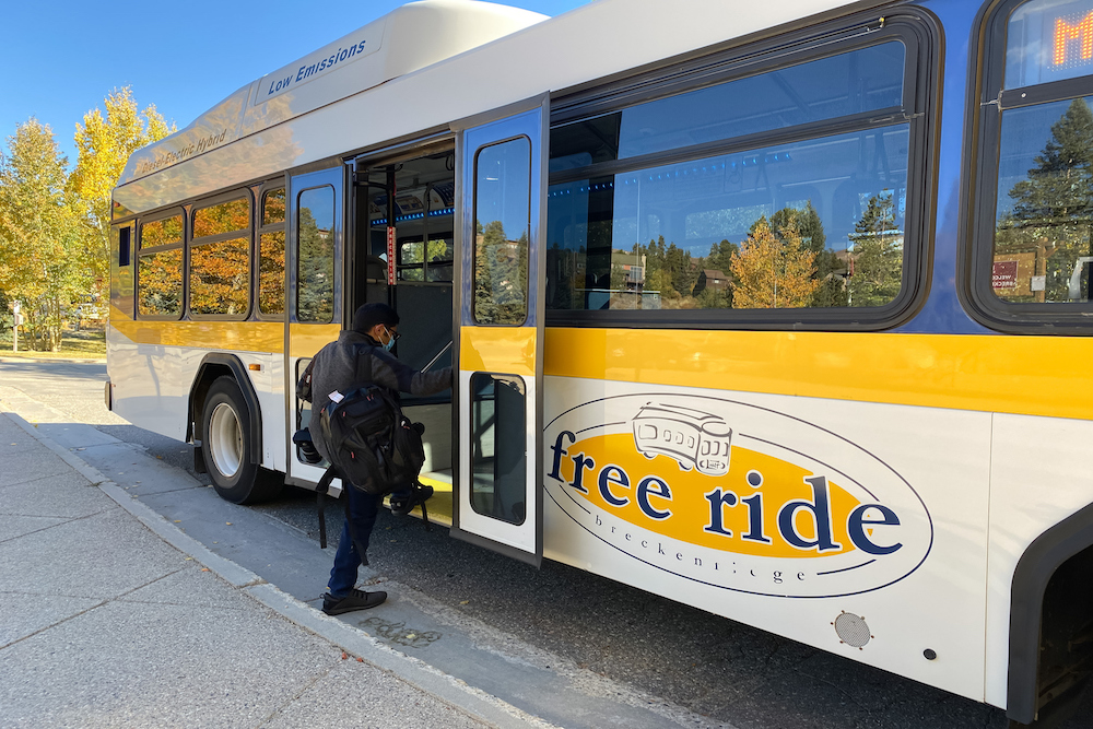 breckenridge free bus ride transportation