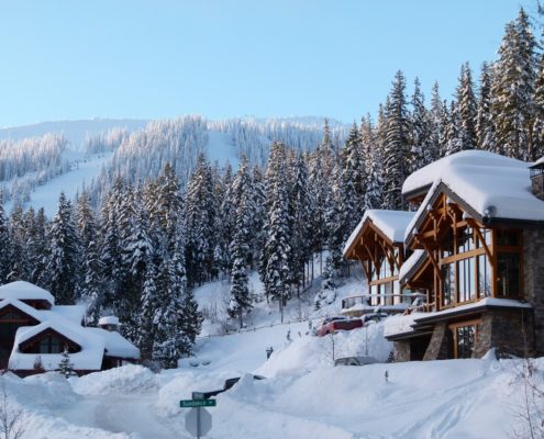 beautiful mountain lodge nestled in the mountains of Colorado